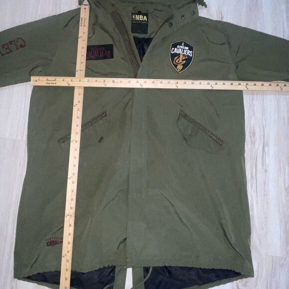 NBA Cavilers Jacket Asian Size “F” Rare Embroidery Logo Patch Basketball LeBron - Picture 10 of 16
